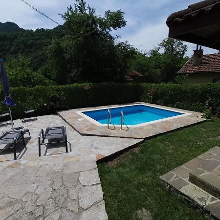 Villa Nanevi Teteven Bagian luar foto