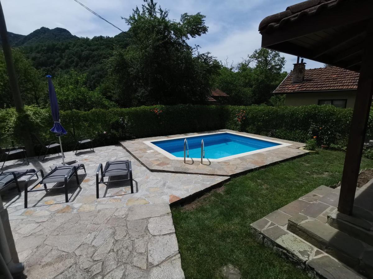 Villa Nanevi Teteven Bagian luar foto