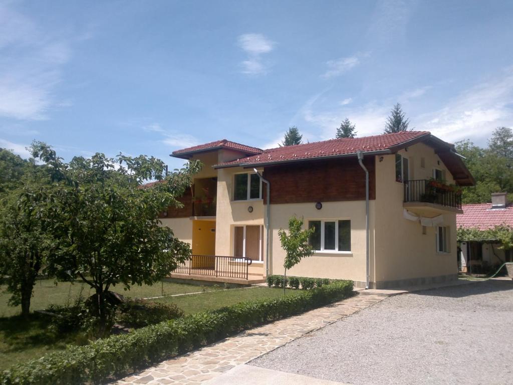 Villa Nanevi Teteven Bagian luar foto